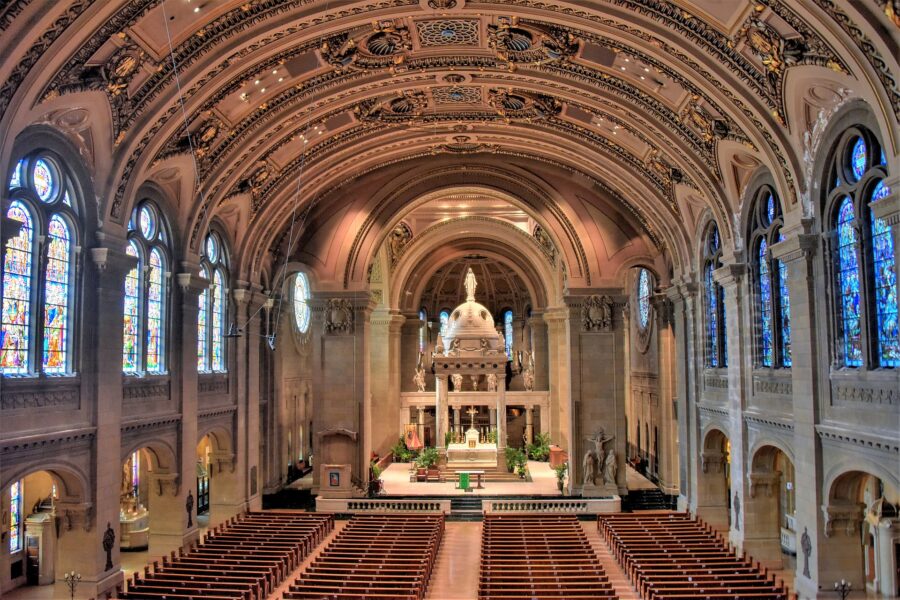 The Basilica is the most stunning architecture in  Minneapolis,   so it ranks on the top 10