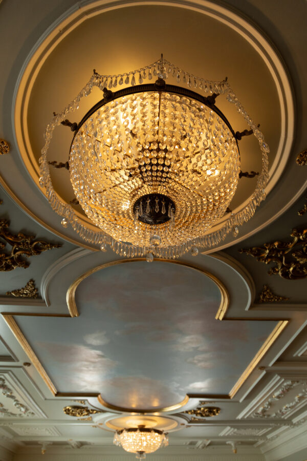 Chandelier in the Drawing room at 300 Clifton